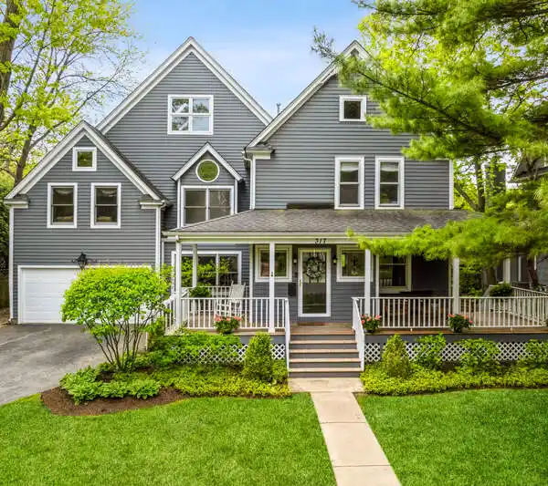 HISTORIC WARMTH MEETS INSPIRED MODERN LIVING