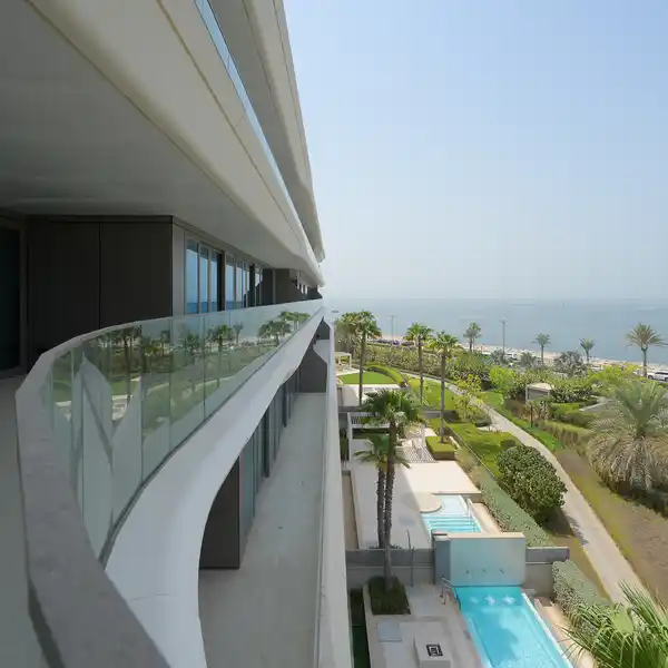 HIGH-FLOOR APARTMENT IN W RESIDENCES