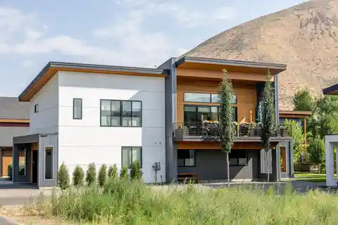 Light-Filled Home with Beautiful Finishes and Gorgeous Views