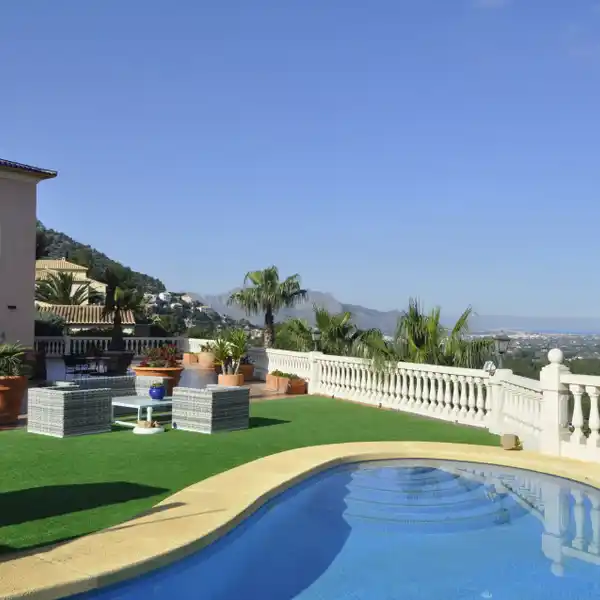 STUNNING VILLA WITH SEA VIEWS