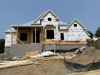 Custom Build in a Brand New Estate Neighborhood