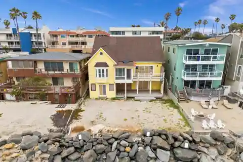 Rare Oceanside Beachfront Opportunity