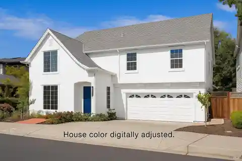 Inviting Residence in the Heart of Parkland Farms