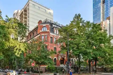 Newberry Mansion Corner Residence