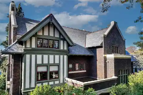 Stately Restored 1914 Work of Art