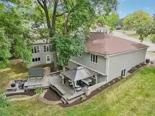Ravine Retreat with Luxe Finishes