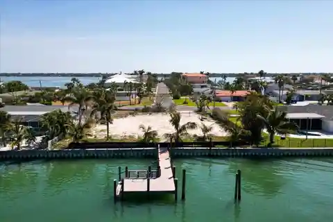 A Piece of Paradise on Capri Isle