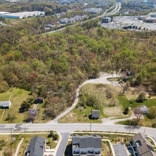 1.5-ACRE PROPERTY IN A GREAT LOCATION