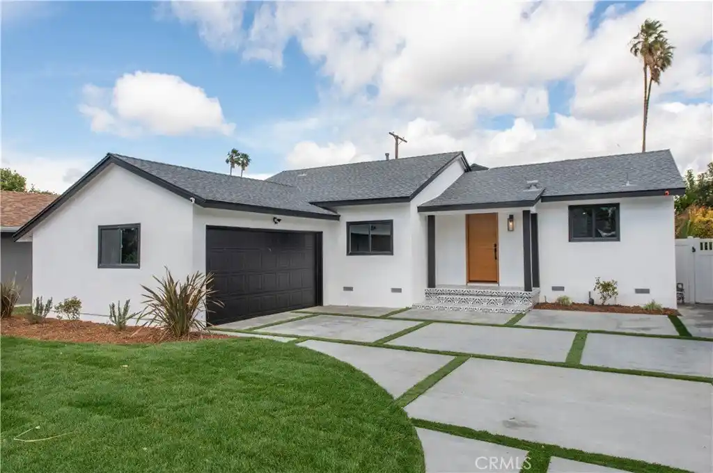 Stunning Renovated Home in Tarzana