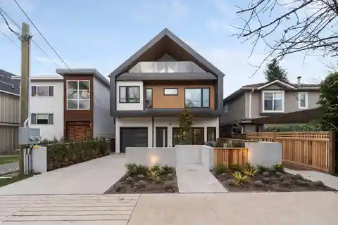 Stylish Cedar Cottage Duplex with Modern Upgrades