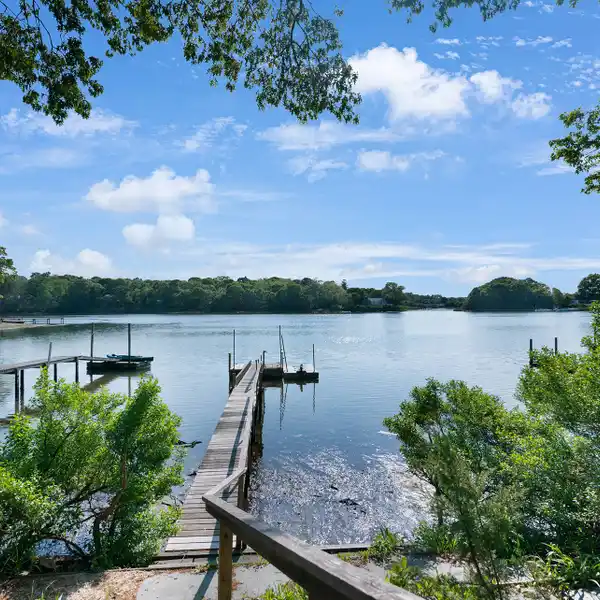 MAGICAL WATERFRONT PROPERTY WITH SPECTACULAR VIEWS