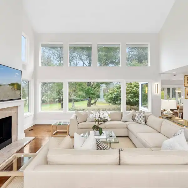 NEWLY-RENOVATED TRADITIONAL