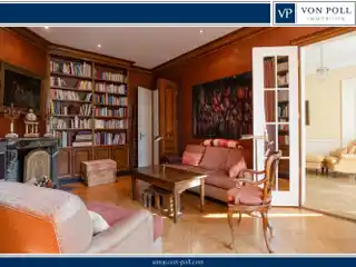 Exclusive Three-storey Maisonette