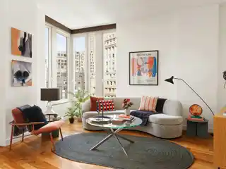 Sunny Two Bedroom Apartment in the Financial District