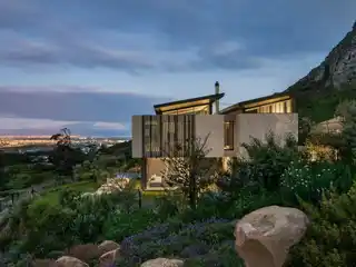 Masterpiece of Modern Luxury in Stonehurst Estate