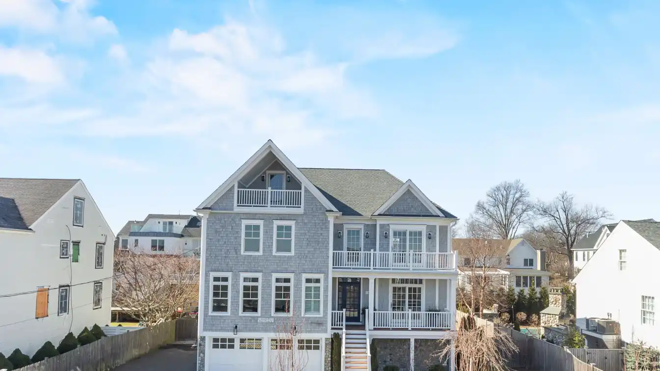 Gorgeous Coastal Retreat with Sound Views