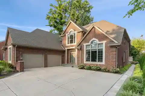 Beautiful Quarton Lake Estates Home