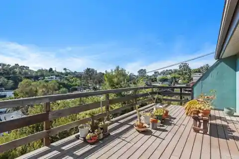 Charming Bankers Hill Bungalow