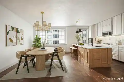 Triple-Exposure Classic 7 with Panoramic City Views