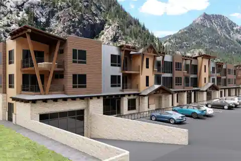 Designer Living in the High-mountain Enclave of Frisco