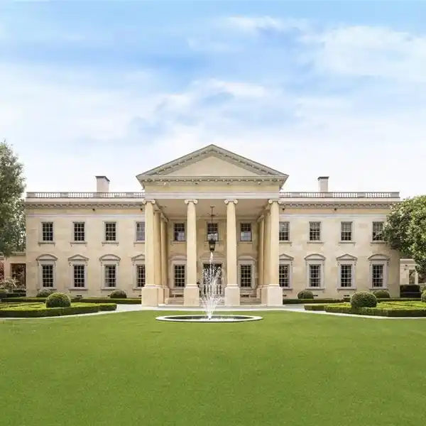 STATELY ELEGANCE ON OVER THREE ACRES
