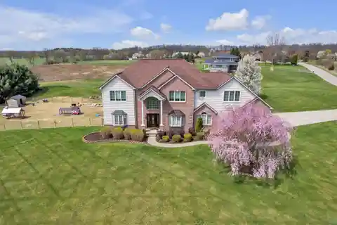 Stately Home on 2.5 Country Acres