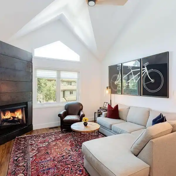 DREAM THREE-BEDROOM CASTLE PEAK TOWNHOME
