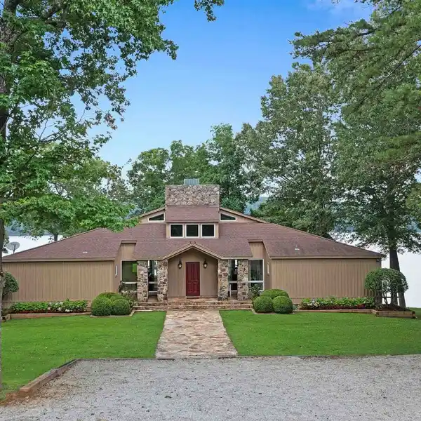WATER FRONT CUSTOM HOME