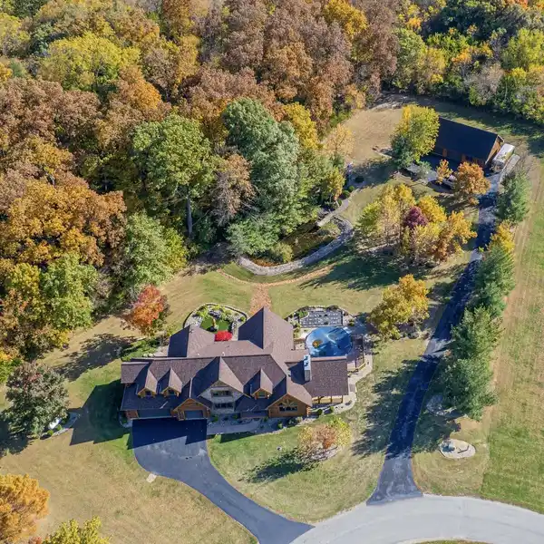 PRIVATE LOG HOME RETREAT ON TWO ACRES