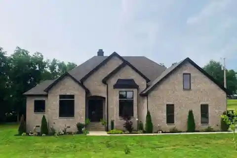 Space and Privacy on over Five Acres