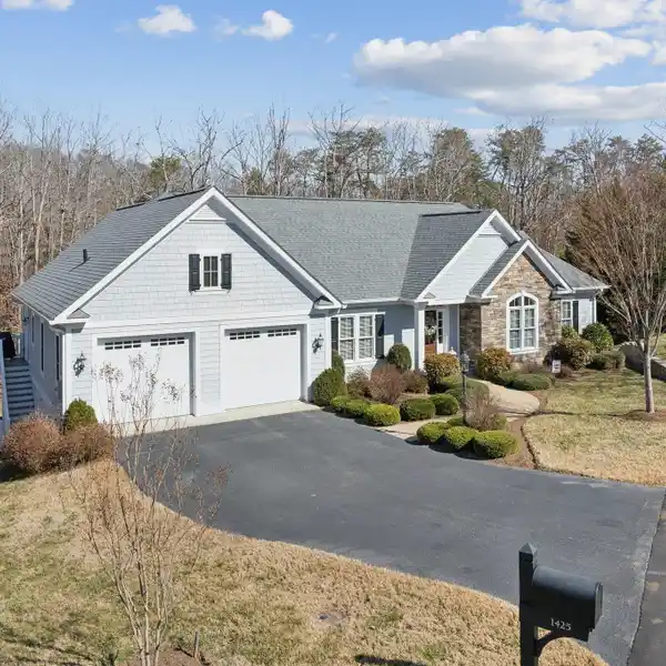 EXCEPTIONAL HOME IN THE SOUGHT-AFTER GLENMORE NEIGHBORHOOD