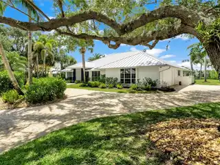 Charming Lakefront Retreat with Private Pool