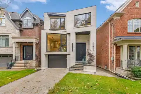 Sculptural Modern Home with Smart Technology and Timeless Style