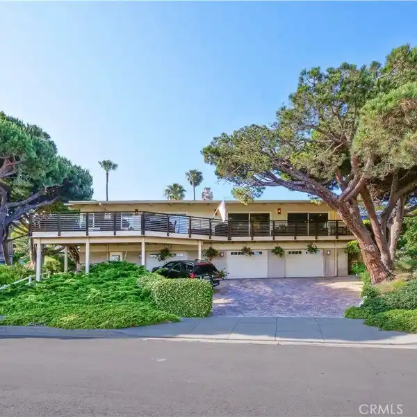 NEWLY REMODELED OCEAN-VIEW HOME