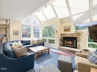 Spacious Remodeled Condo