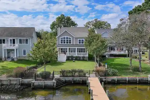 Riverfront Serenity with Panoramic Water Views
