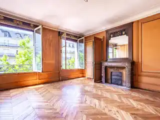 Lovely Apartment in a Beautiful Stone Building
