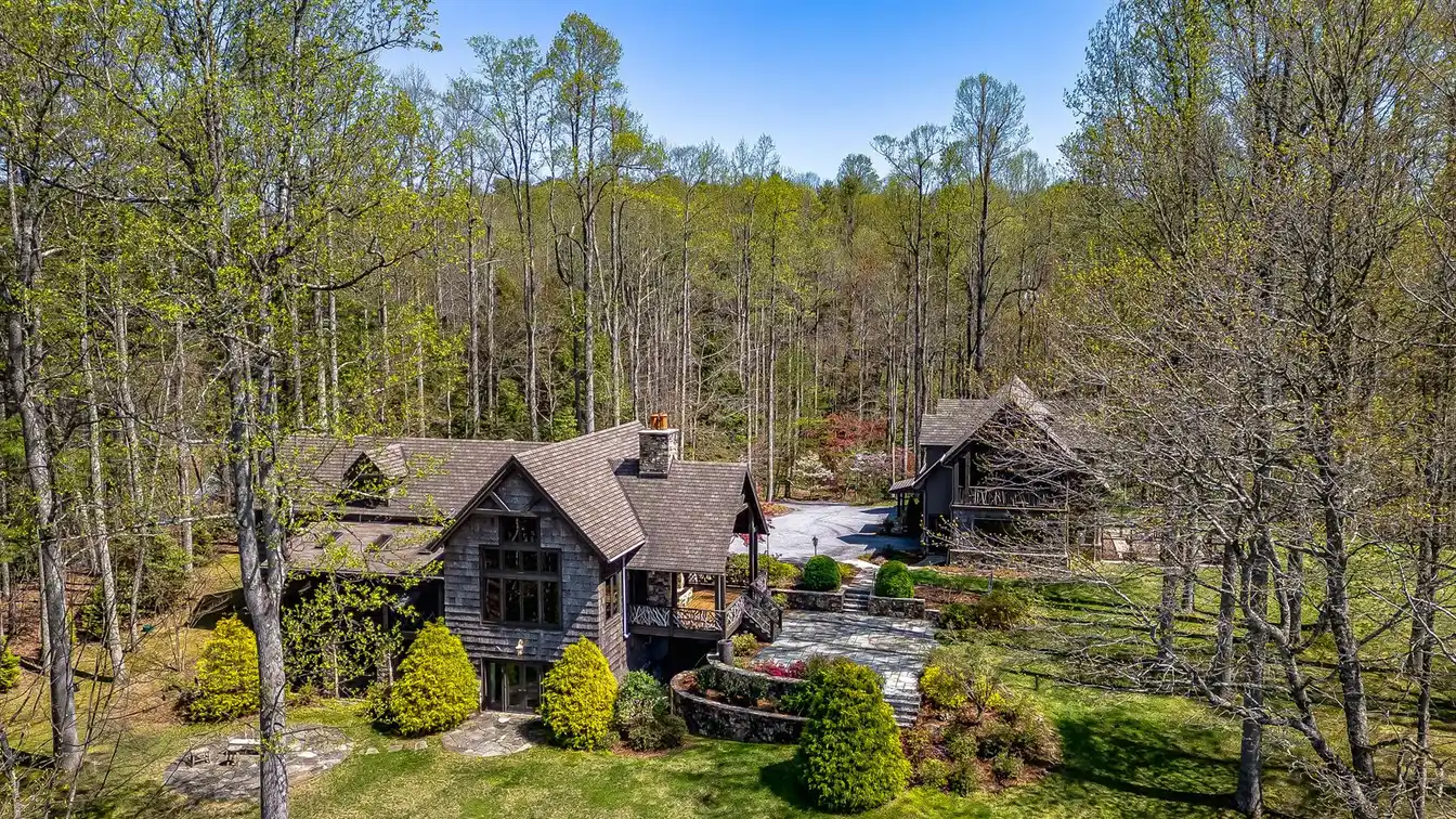 Peaceful 7.27-acre Estate