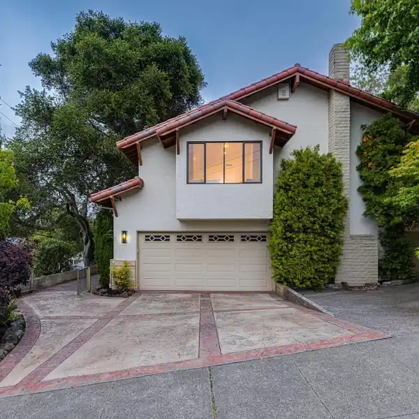 SPACIOUS AND WELCOMING HOME IN CHERRY VALLEY
