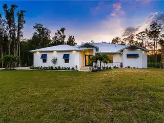 Newly Completed Contemporary Estate