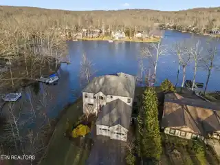 Lakefront Craftsman in Fairfield Glade Resort Community