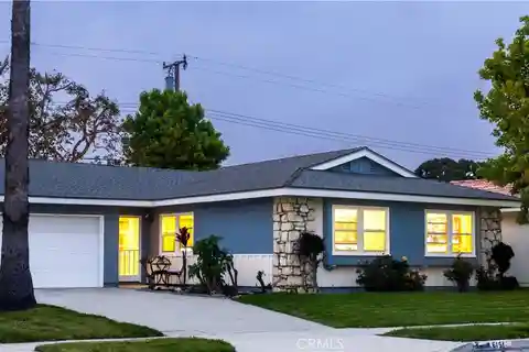 Warm and Inviting Residence