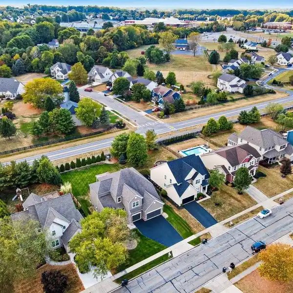 LUXURY LIVING IN HARVEST WIND