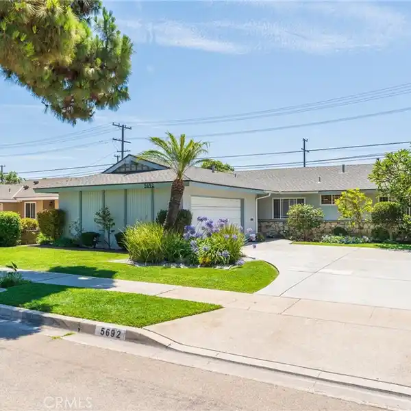 UPDATED HOME PERFECT FOR FAMILY LIVING