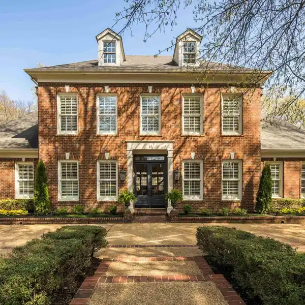 EXCEPTIONAL HOME IN BEDFORD PLANTATION