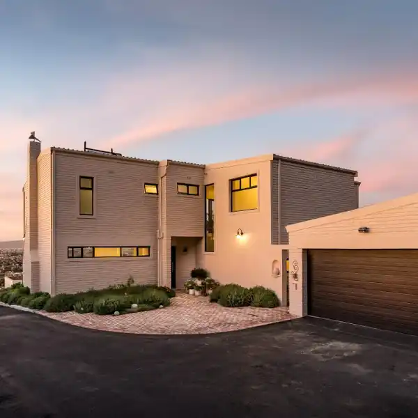 STATE-OF-THE-ART EUROPEAN-STYLE HOME