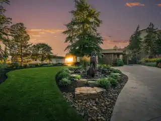 Contemporary Lakeview Sanctuary