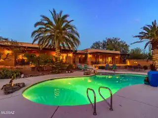 Classic Masonry Tucson Ranch in a Peaceful Setting