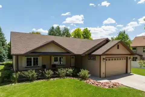 Family-friendly Retreat with Mountain Access