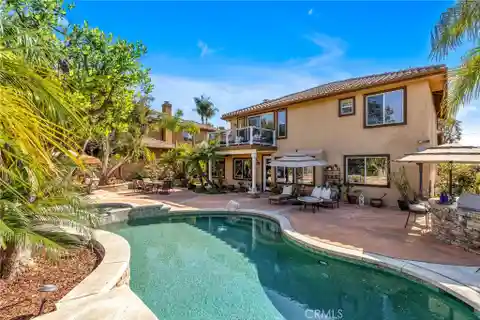 Extraordinary Residence in Gated Stoneridge